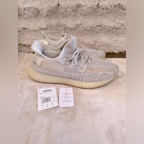 Adidas Yeezy 350 Boost V2 Non reflective Grey White Running Shoes 11 - Picture 3 of 11